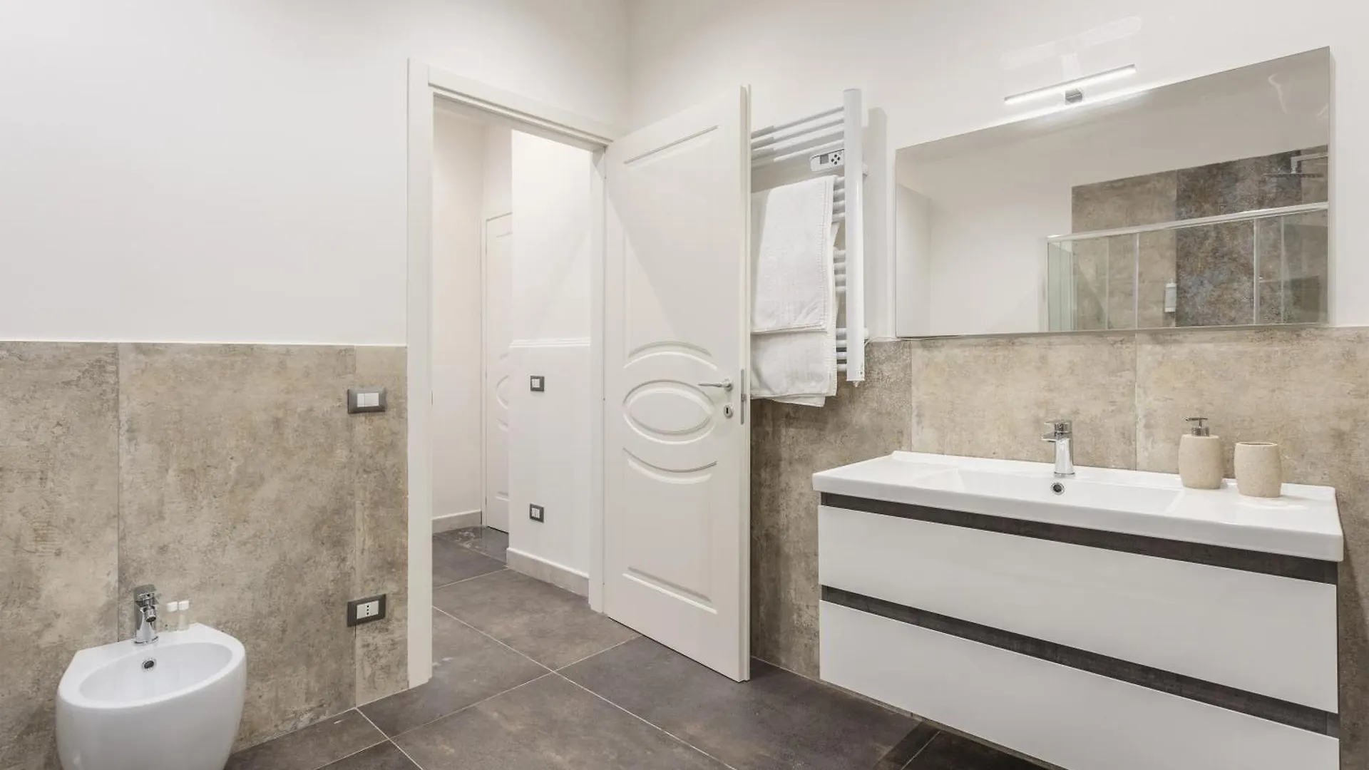 Aragona House Palermo Bed & Breakfast 0*,  Italy
