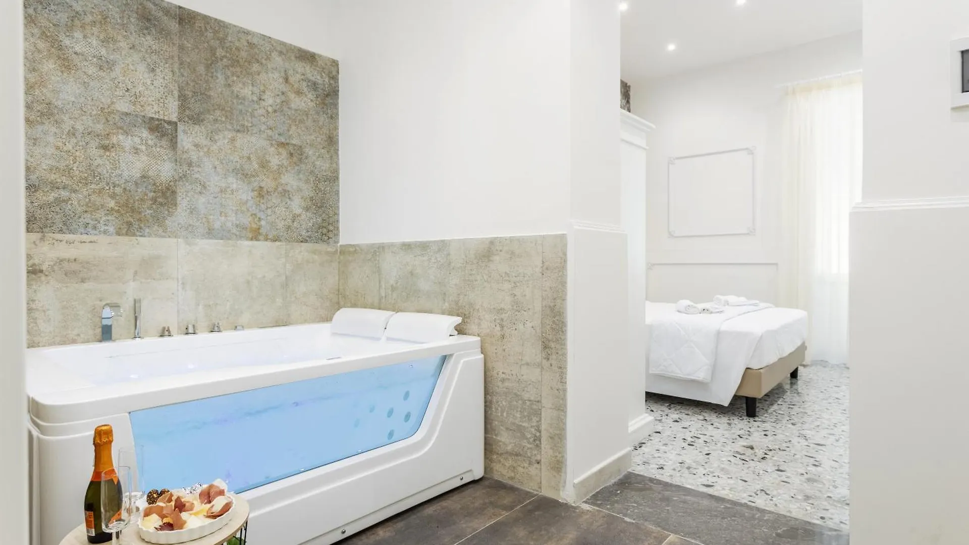 Aragona House Palermo Bed & Breakfast 0*,  Italy