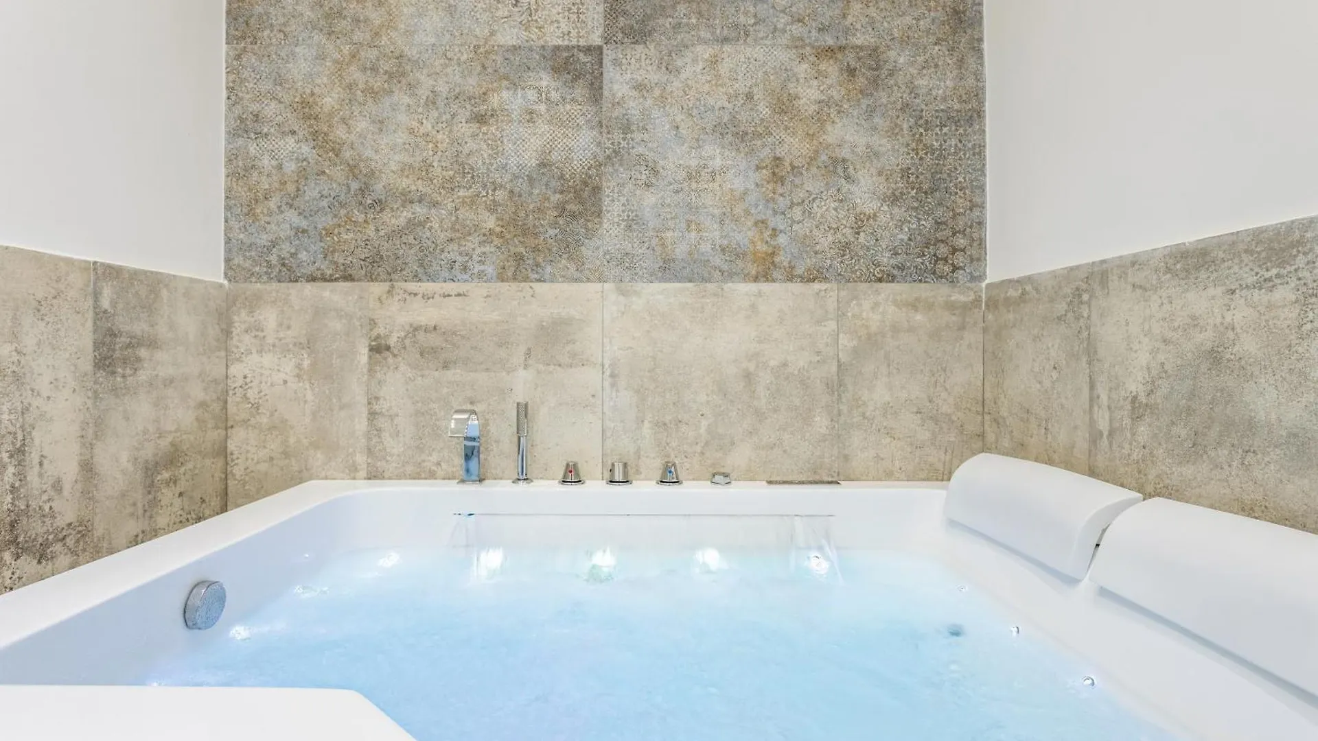 Aragona House Palermo Bed & Breakfast Italy