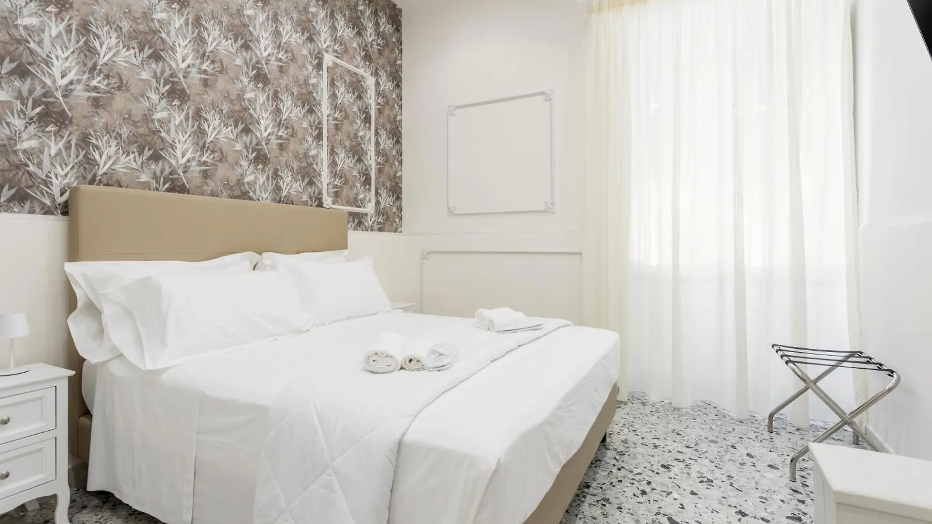 Aragona House Palermo Bed & Breakfast 0*,  Italy