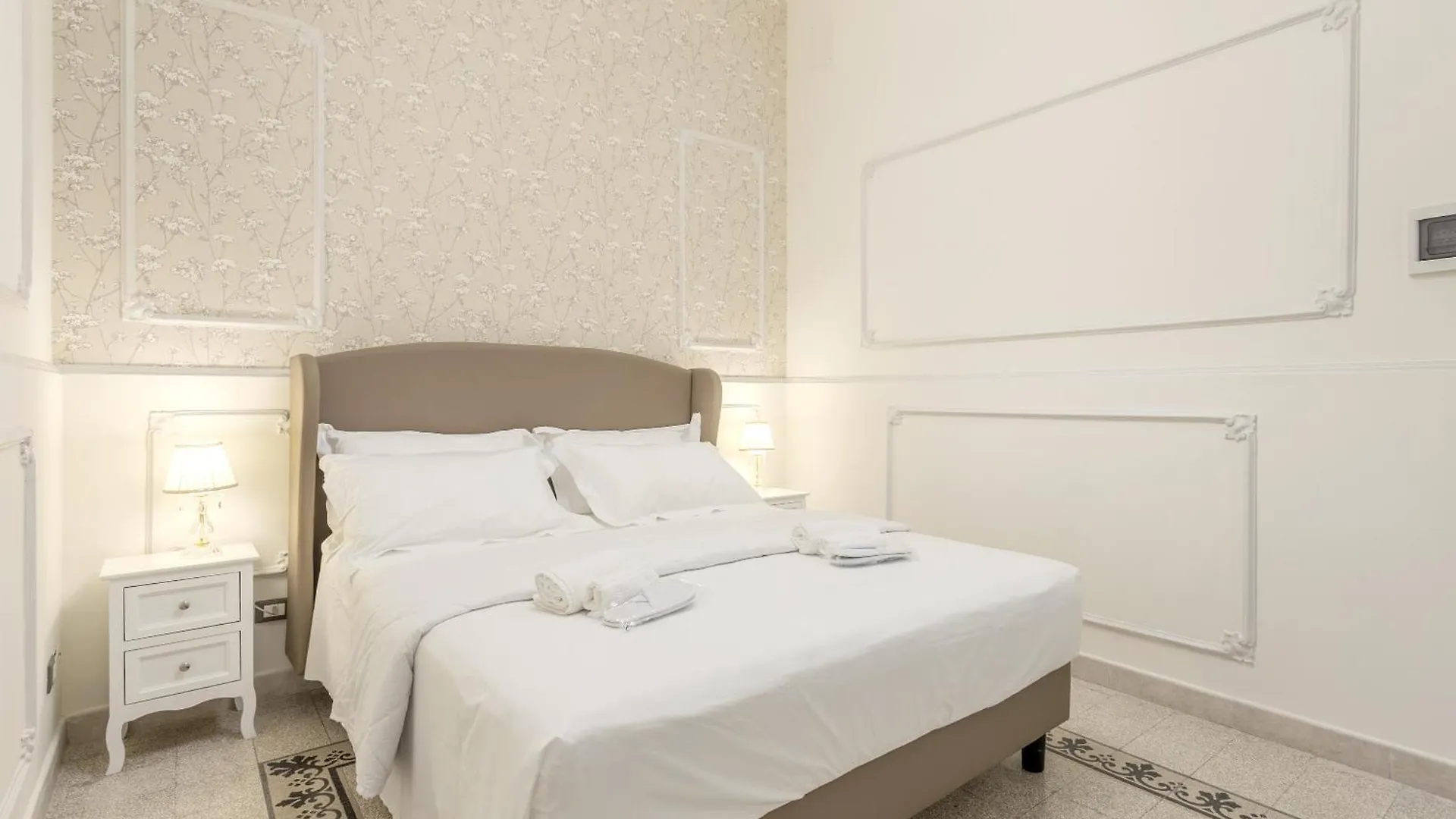 Aragona House Palermo Bed & Breakfast Italy